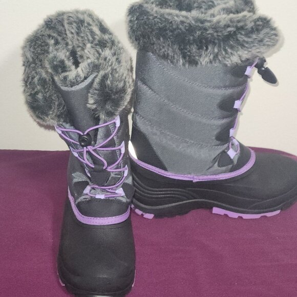 Kamik Snow Boots - Picture 3 of 9